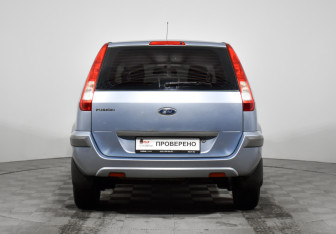 Подержанный автомобиль Ford Fusion 2007 года (6 фото)