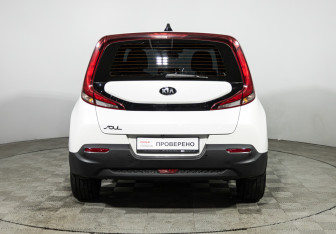 Подержанный автомобиль Kia Soul 2020 года (6 фото)
