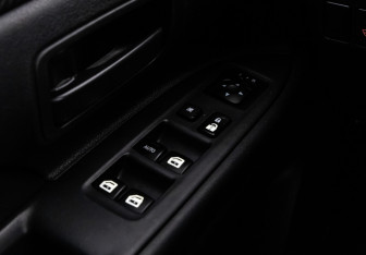 Подержанный автомобиль Mitsubishi Outlander 2016 года (16 фото)