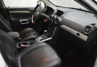 Подержанный автомобиль Opel Antara 2012 года (11 фото)