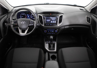 Подержанный автомобиль Hyundai Creta 2019 года (8 фото)