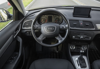 Подержанный автомобиль Audi Q3 2013 года (12 фото)