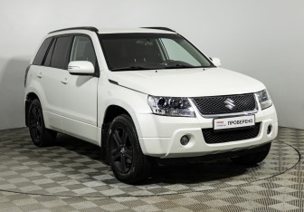 Подержанный автомобиль Suzuki Grand Vitara 2011 года (3 фото)
