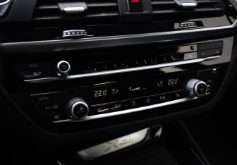 Подержанный автомобиль BMW X3 2019 года (17 фото)