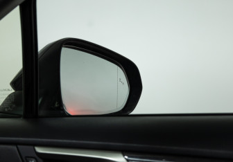 Подержанный автомобиль Lexus RX 2021 года (20 фото)