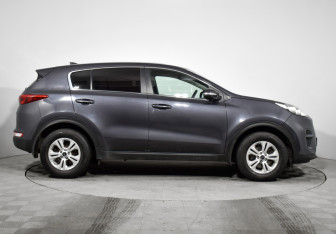 Подержанный автомобиль Kia Sportage 2018 года (4 фото)