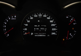 Подержанный автомобиль Kia Sorento 2017 года (19 фото)