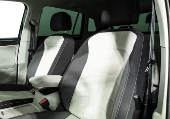 Подержанный автомобиль Volkswagen Tiguan 2017 года (20 фото)