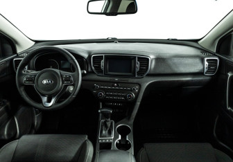 Подержанный автомобиль Kia Sportage 2018 года (13 фото)