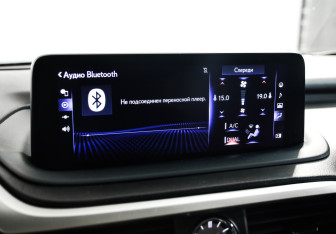 Подержанный автомобиль Lexus RX 2019 года (13 фото)
