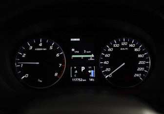 Подержанный автомобиль Mitsubishi Outlander 2019 года (12 фото)