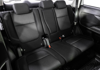 Подержанный автомобиль Mitsubishi Outlander 2018 года (19 фото)