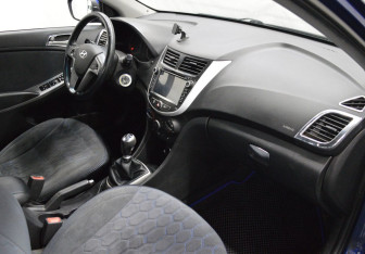 Подержанный автомобиль Hyundai Solaris Sedan 2015 года (12 фото)