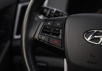 Подержанный автомобиль Hyundai Creta 2019 года (14 фото)