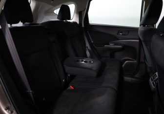 Подержанный автомобиль Honda CR-V 2013 года (12 фото)