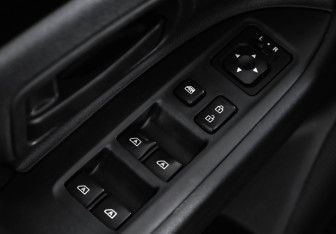 Подержанный автомобиль Mitsubishi Outlander 2020 года (19 фото)