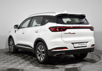 Подержанный автомобиль Chery Tiggo 7 Pro Max 2023 года (7 фото)