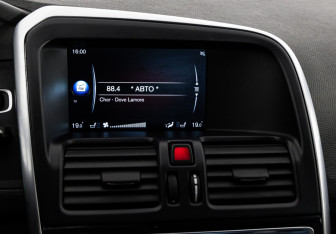 Подержанный автомобиль Volvo XC60 2016 года (15 фото)