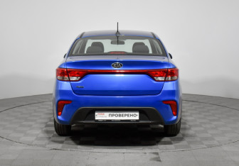 Подержанный автомобиль Kia Rio Sedan 2019 года (6 фото)