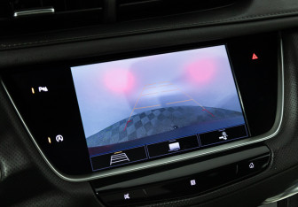 Подержанный автомобиль Cadillac XT5 2020 года (18 фото)