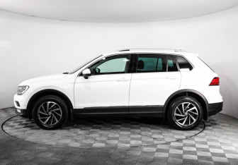 Подержанный автомобиль Volkswagen Tiguan 2018 года (8 фото)