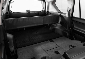 Подержанный автомобиль Toyota Land Cruiser Prado 2012 года (22 фото)