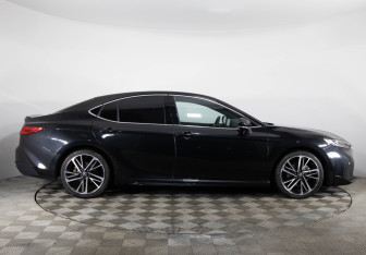 Подержанный автомобиль Toyota Camry Sedan 2024 года (4 фото)