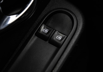 Подержанный автомобиль Nissan Terrano 2018 года (14 фото)