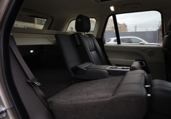 Подержанный автомобиль Land Rover Range Rover 2016 года (15 фото)