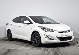Подержанный автомобиль Hyundai Elantra Sedan 2015 года (3 фото)
