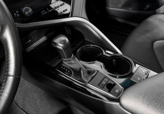 Подержанный автомобиль Toyota Camry Sedan 2019 года (11 фото)