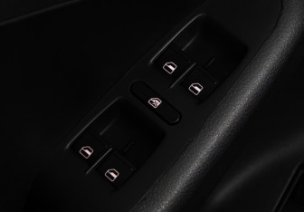 Подержанный автомобиль Volkswagen Jetta Sedan 2011 года (16 фото)