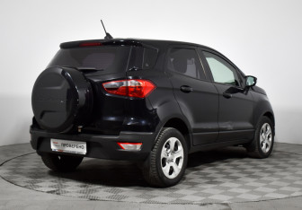 Подержанный автомобиль Ford EcoSport 2018 года (5 фото)