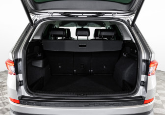 Подержанный автомобиль Skoda Kodiaq 2021 года (33 фото)