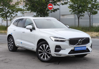 Подержанный автомобиль Volvo XC60 2024 года (10 фото)