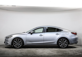 Подержанный автомобиль Mazda 6 Sedan 2019 года (8 фото)
