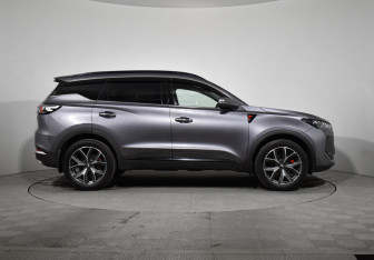 Подержанный автомобиль Chery Tiggo 7 Pro Max 2024 года (4 фото)