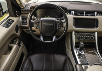 Подержанный автомобиль Land Rover Range Rover Sport 2017 года (12 фото)