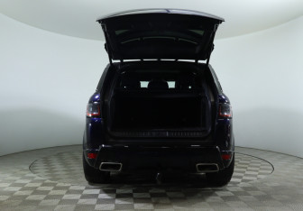 Подержанный автомобиль Land Rover Range Rover Sport 2020 года (7 фото)