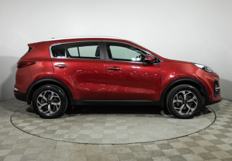 Подержанный автомобиль Kia Sportage 2018 года (4 фото)