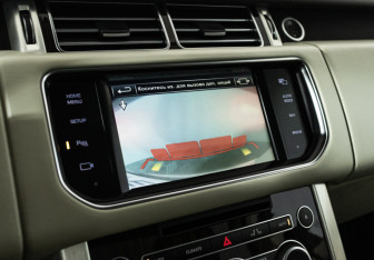 Подержанный автомобиль Land Rover Range Rover 2014 года (18 фото)