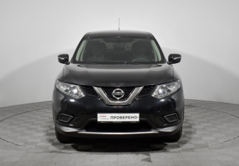 Подержанный автомобиль Nissan X-Trail 2015 года (2 фото)