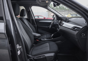 Подержанный автомобиль BMW X1 2019 года (28 фото)