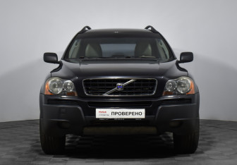 Подержанный автомобиль Volvo XC90 2003 года (2 фото)