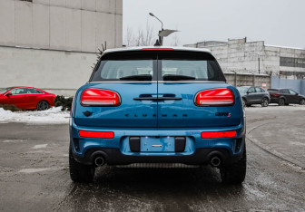 Подержанный автомобиль MINI Clubman Wagon 2022 года (8 фото)