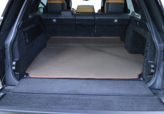 Подержанный автомобиль Land Rover Range Rover 2018 года (20 фото)