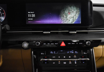 Подержанный автомобиль Kia Carnival 2021 года (26 фото)