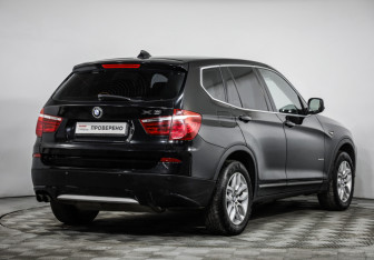 Подержанный автомобиль BMW X3 2012 года (5 фото)