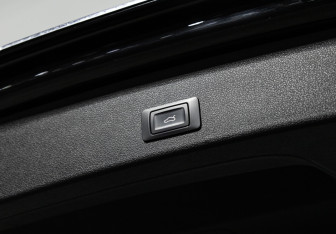 Подержанный автомобиль Audi Q5 2015 года (17 фото)