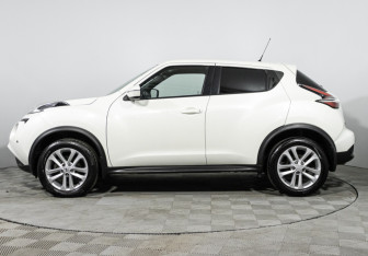 Подержанный автомобиль Nissan Juke 2017 года (8 фото)